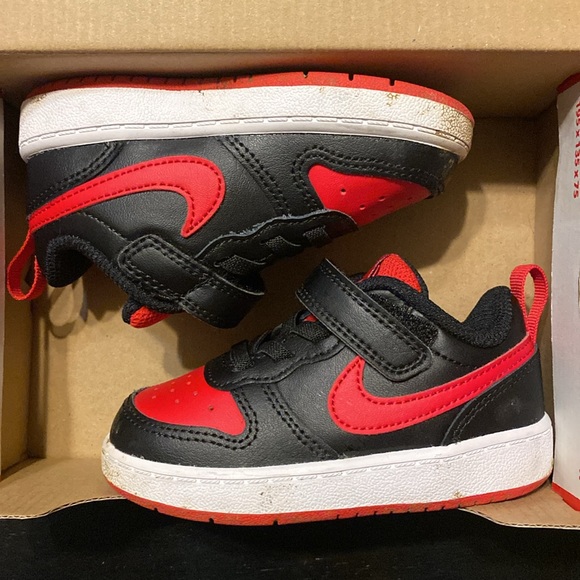 Nike Other - Nike Court Borough LOW 2 (TDV) Boys size 6c. Excellent condition